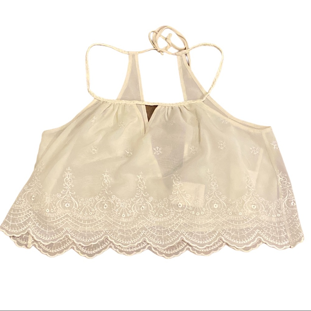 NWT Tobi Laced Cream Crop Top